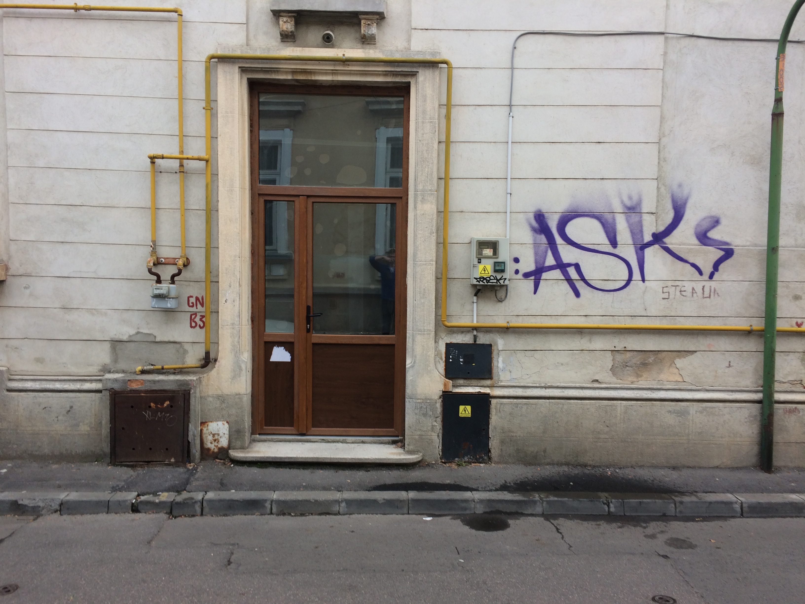 Bucharest graffiti
